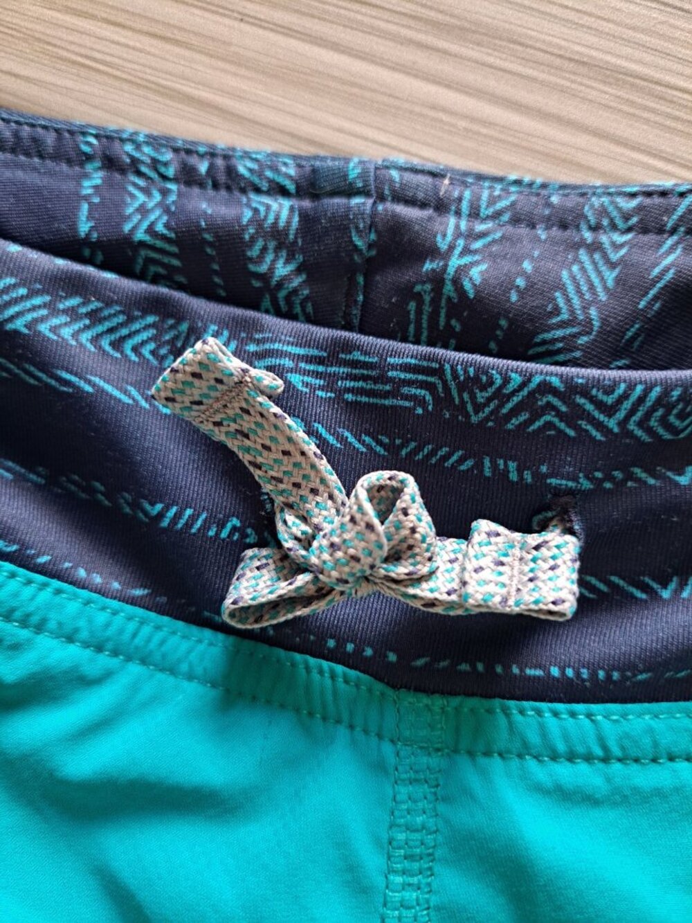 Patagonia Womens Strider Running Shorts Size XS 3" Blue Teal Patterned Waistband - Picture 4 of 14